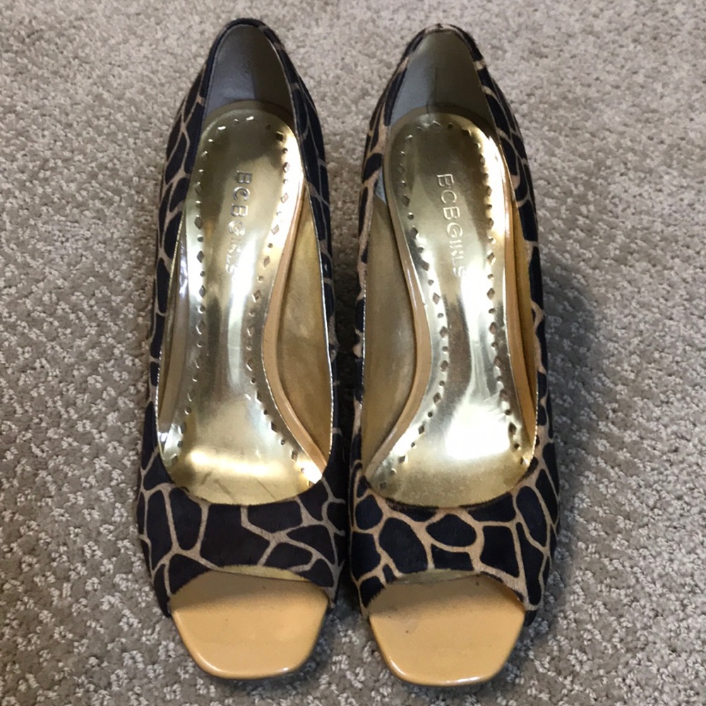 BCBG Hide animal print peep toe